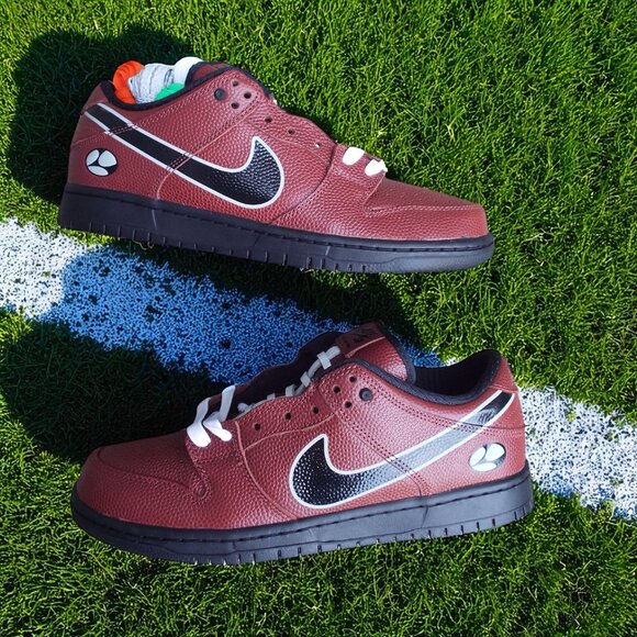 Nike SB Dunk Low Pro QS Shoes (Limosine/Football) - (HJ4131-200) *BRAND NEW* - Picture 1 of 4